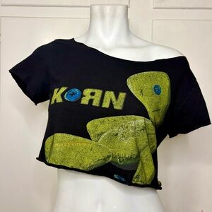 Y2K Korn Issues Metal Band Black Cut and Cropped Short Sleeve T Shirt